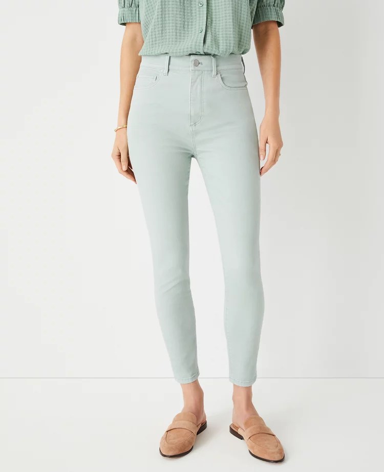 Petite Curvy Sculpting Pocket Highest Rise Skinny Jeans