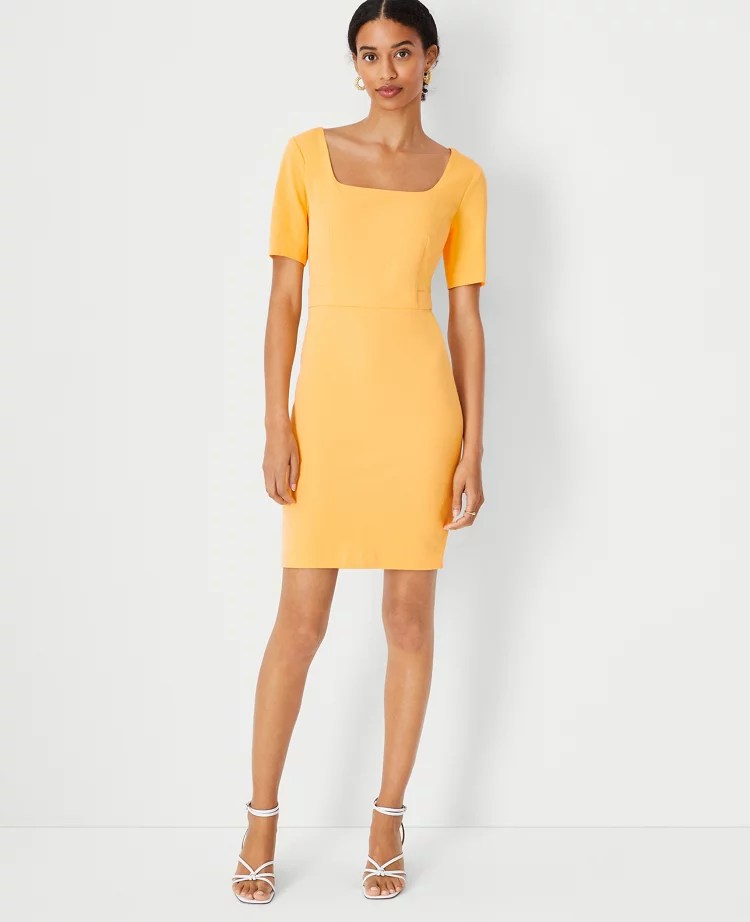 Scoop Neck Short Sleeve Sheath Dress