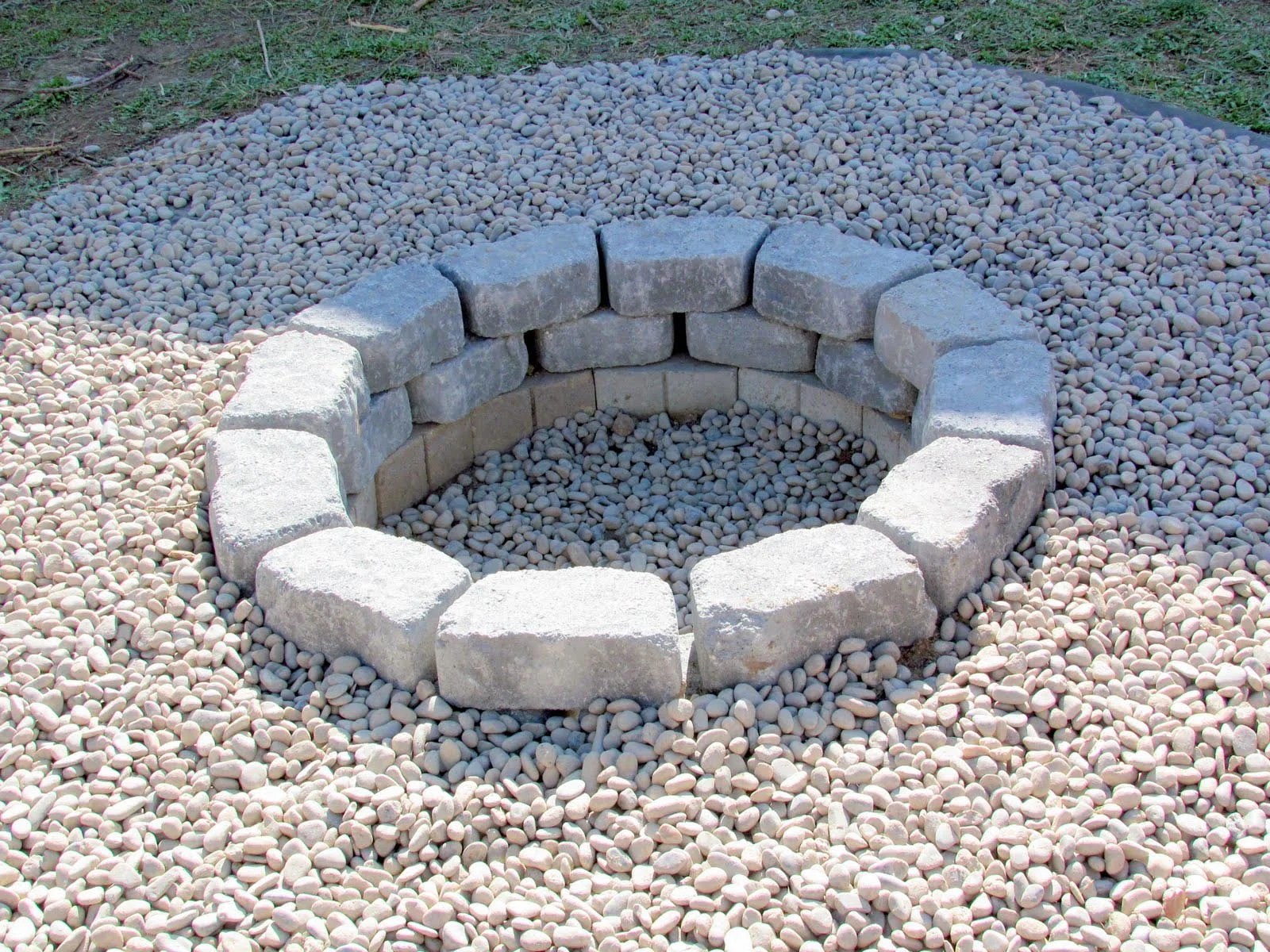 23 Perfect Rock Fire Pit Ideas Ann Inspired