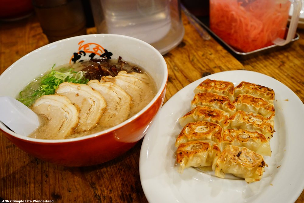 【北九州自由行】博多車站必吃美食 博多拉麵街 ♥ 元祖博多達摩拉麵