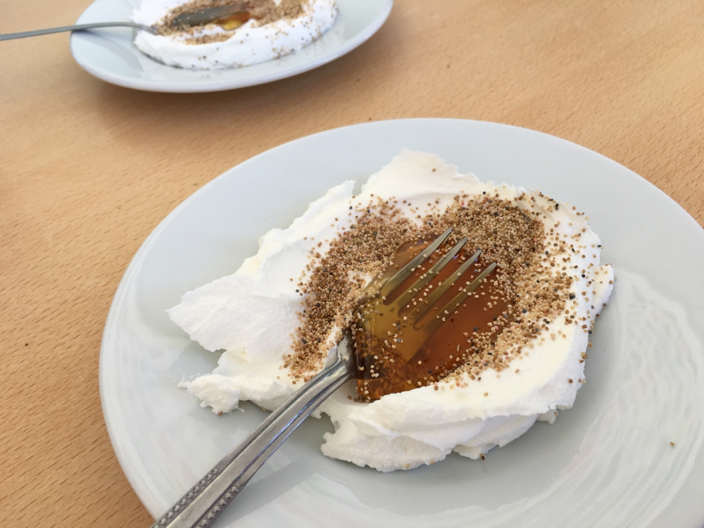 【土耳其熱氣球圓夢】土耳其必吃甜點 ♥ 罌粟籽蜂蜜優格 傳說中的鴉片優格