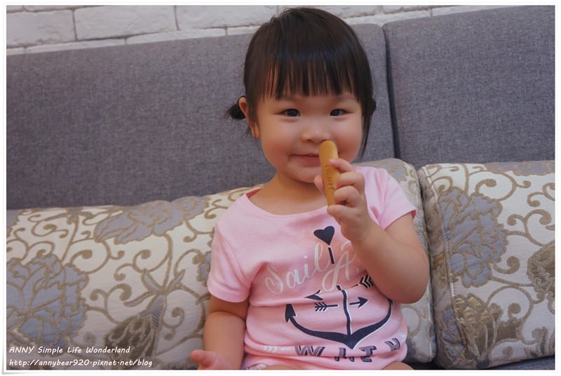 [育兒好物] 營養滿點的小點心。寶寶開心 媽媽安心 ♥ 亨氏寶寶手指餅乾&磨牙棒