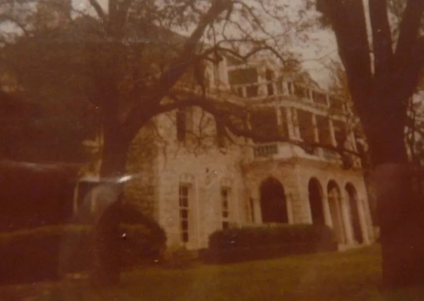 The Midget Mansion Most Frightening Haunted House In Texas