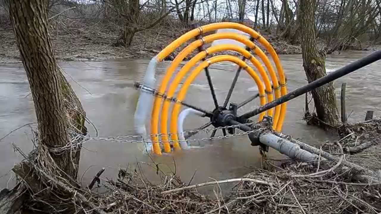 This Water Wheel Lets You Pump Water Without Power