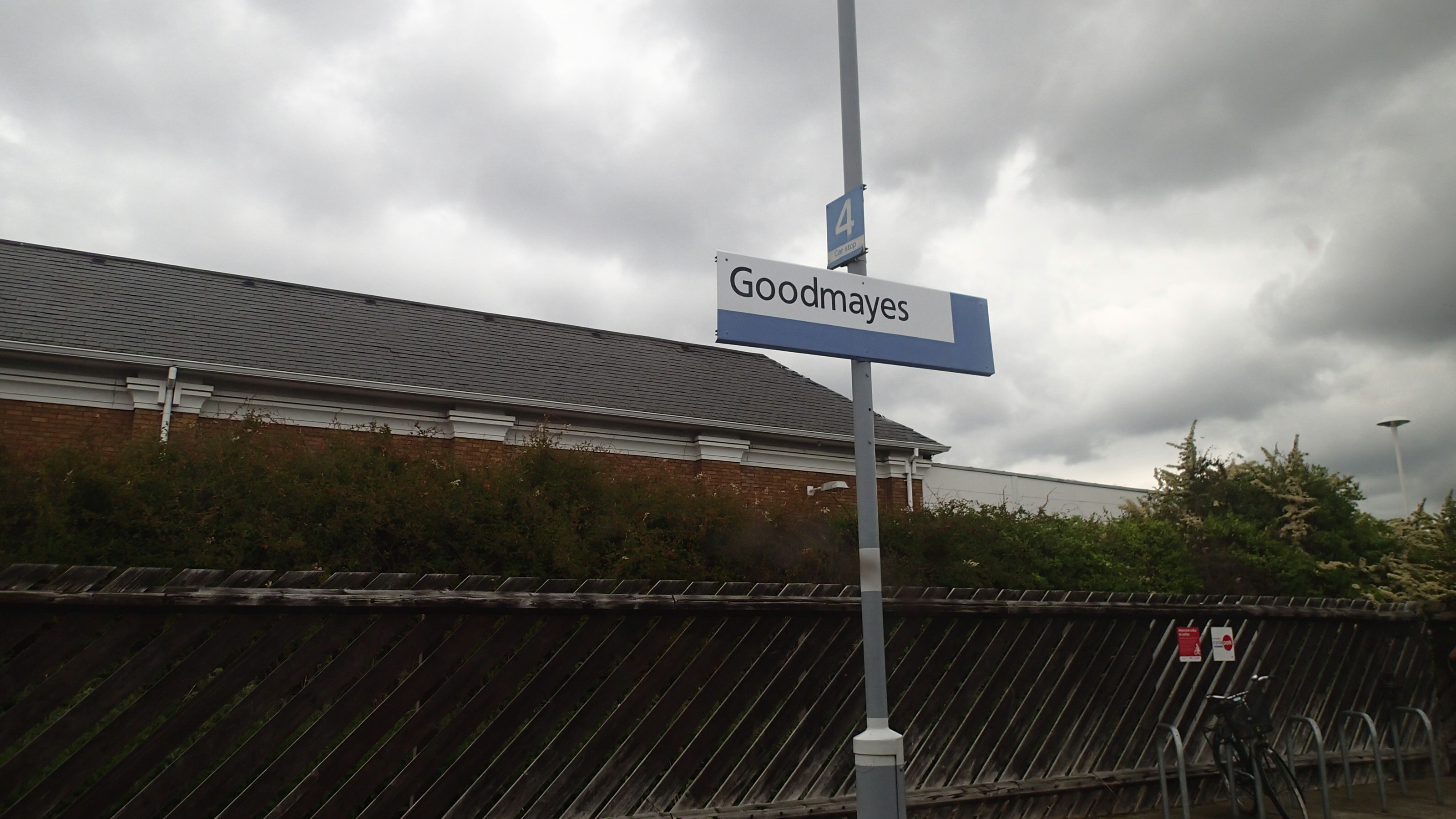 Goodmayes Station « The Anonymous Widower