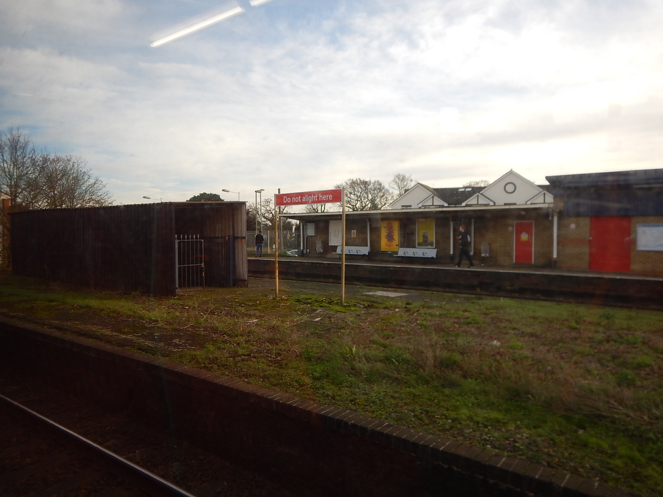 Walton on Thames Station « The Anonymous Widower