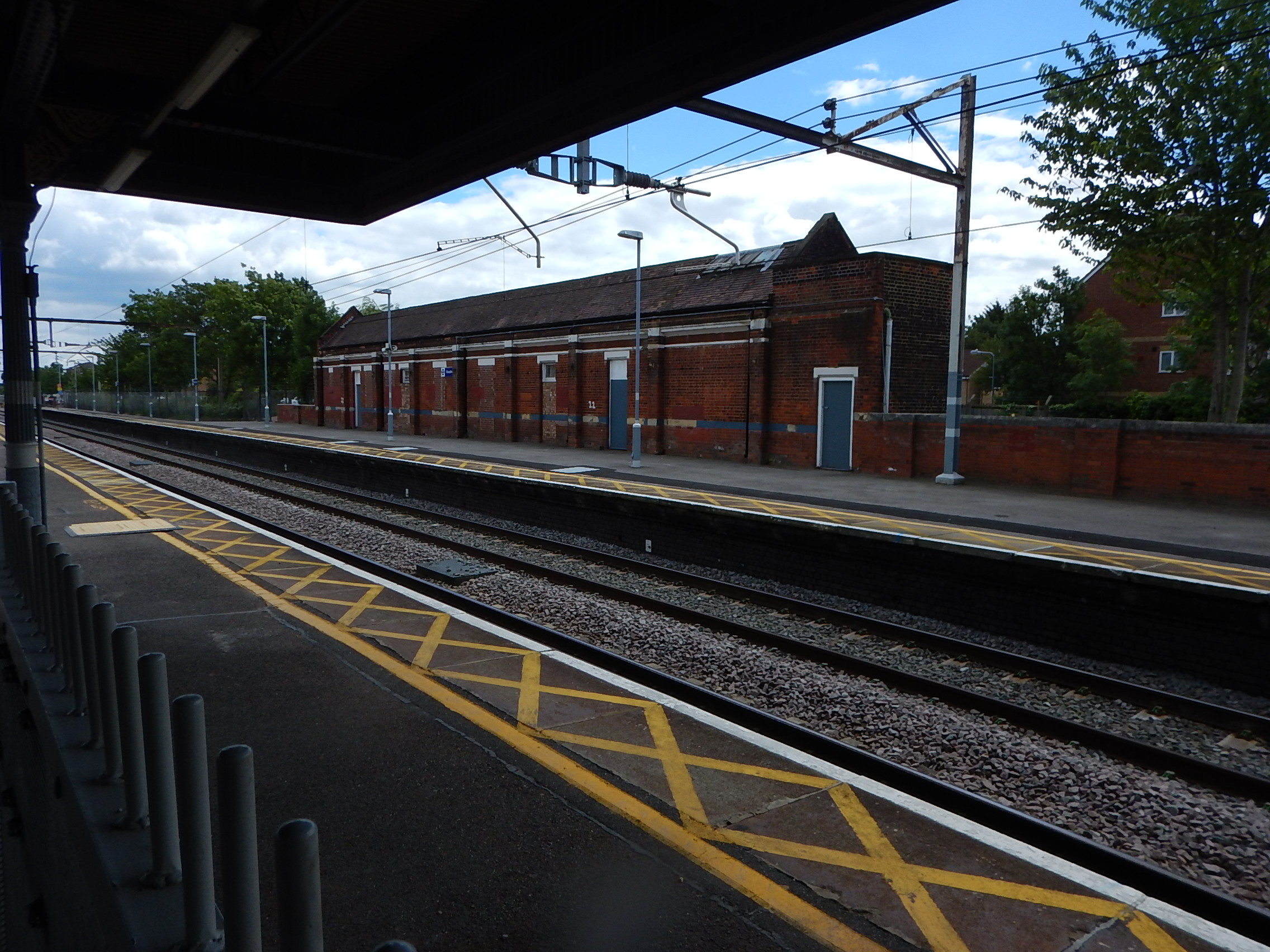 Goodmayes Station « The Anonymous Widower