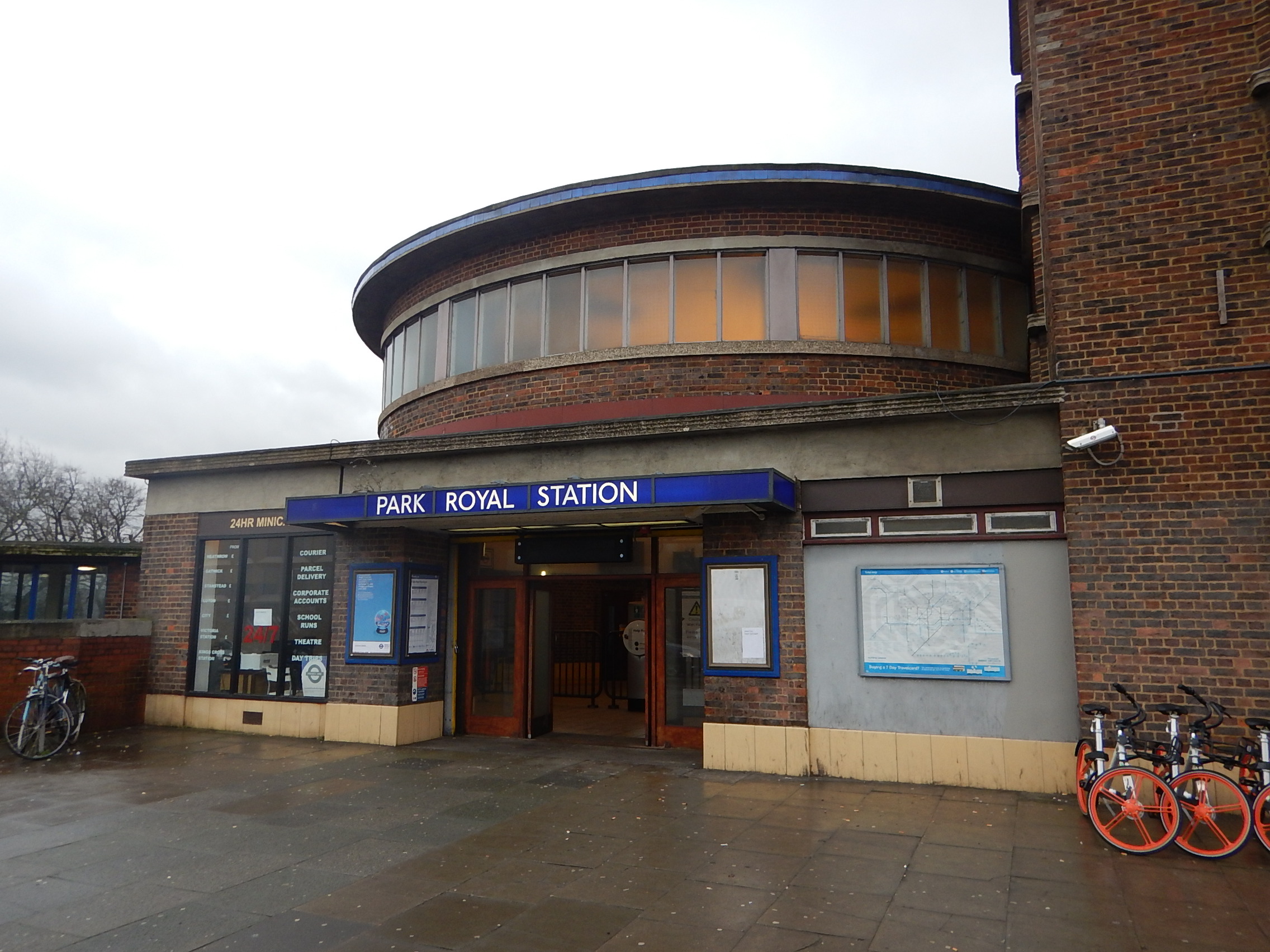 Park Royal Station « The Anonymous Widower