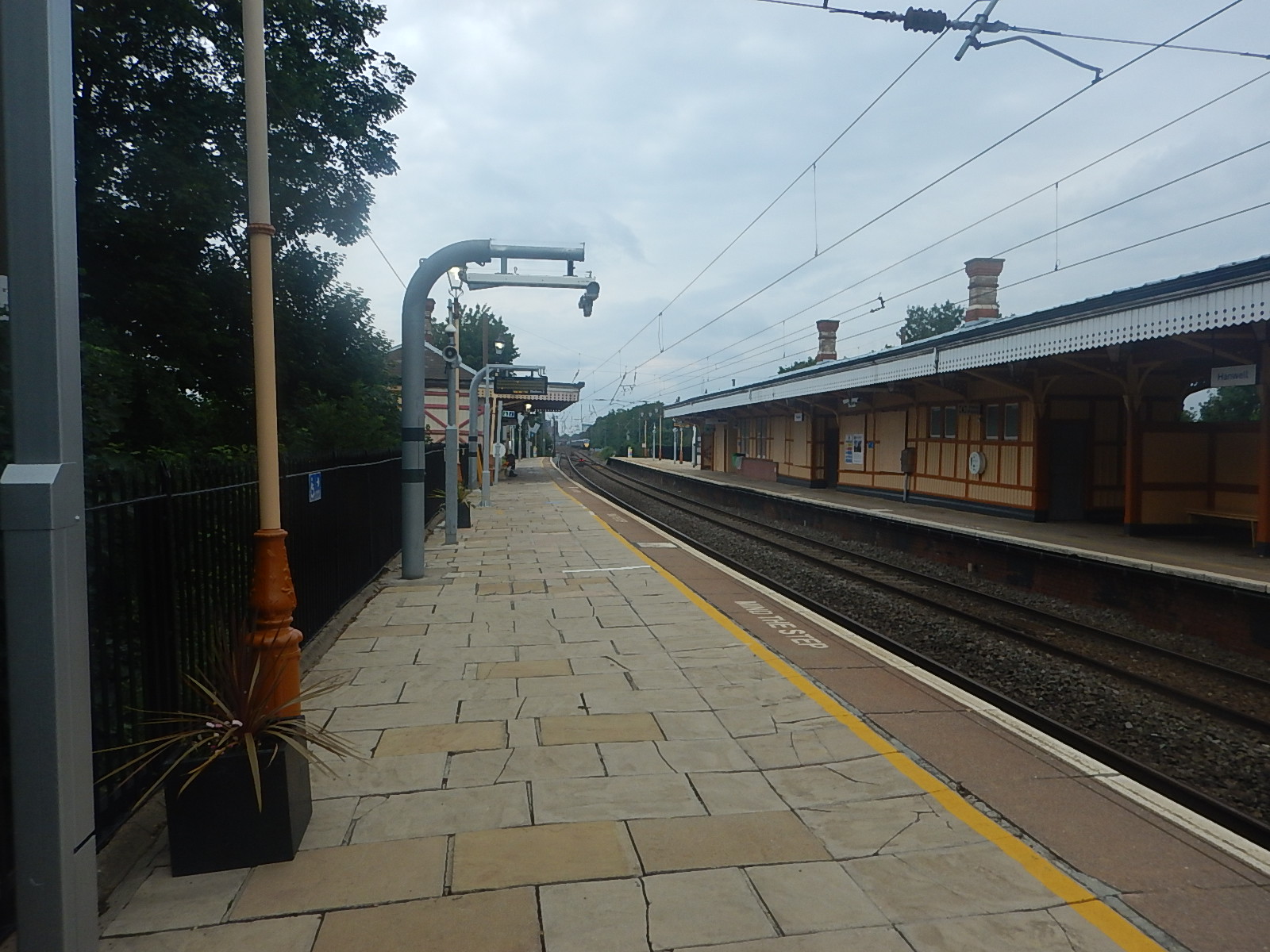 Hanwell Station 12th June 2020 « The Anonymous Widower