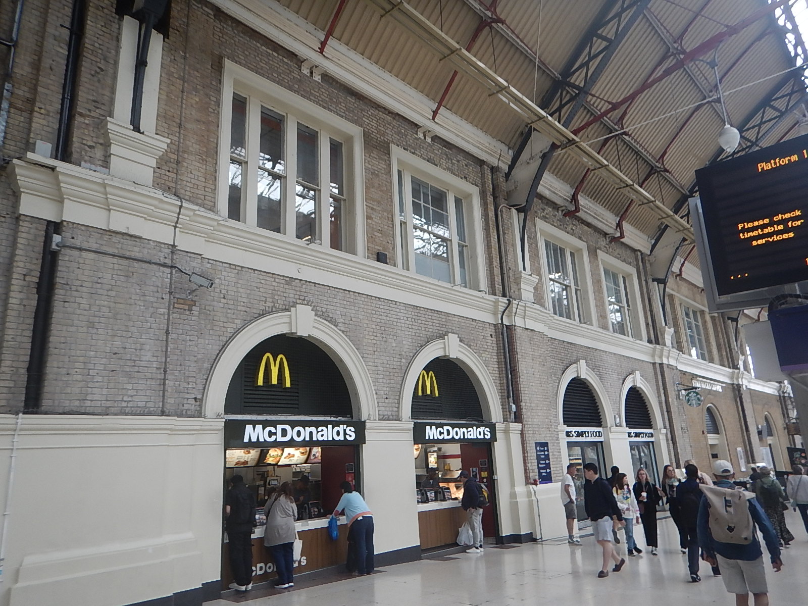 The Platform 1 End Of Victoria Station 2nd August 2023 Platform 1