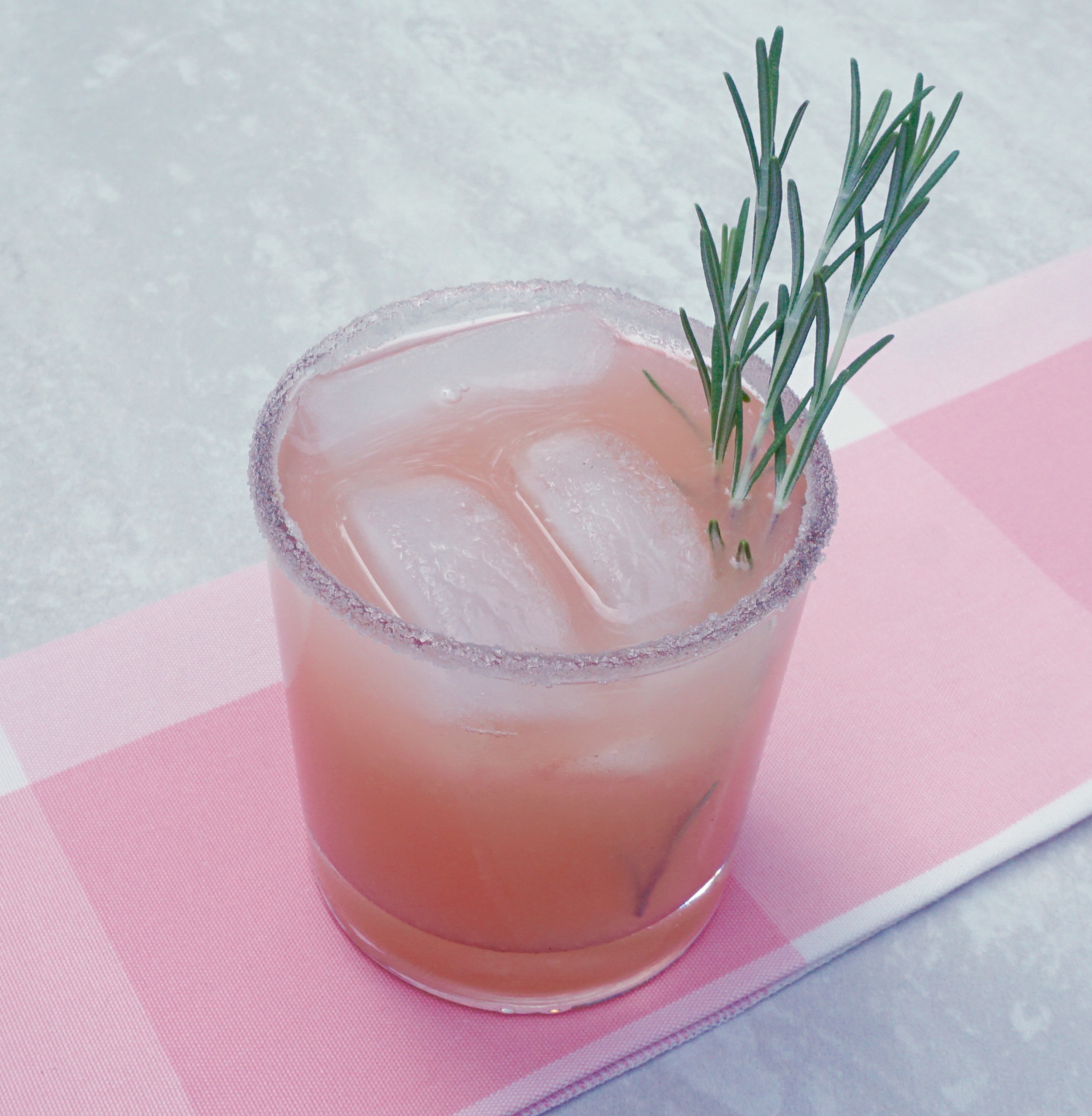 Greyhound Cocktail is a pretty and fresh gin, grapefruit and rosemary drink