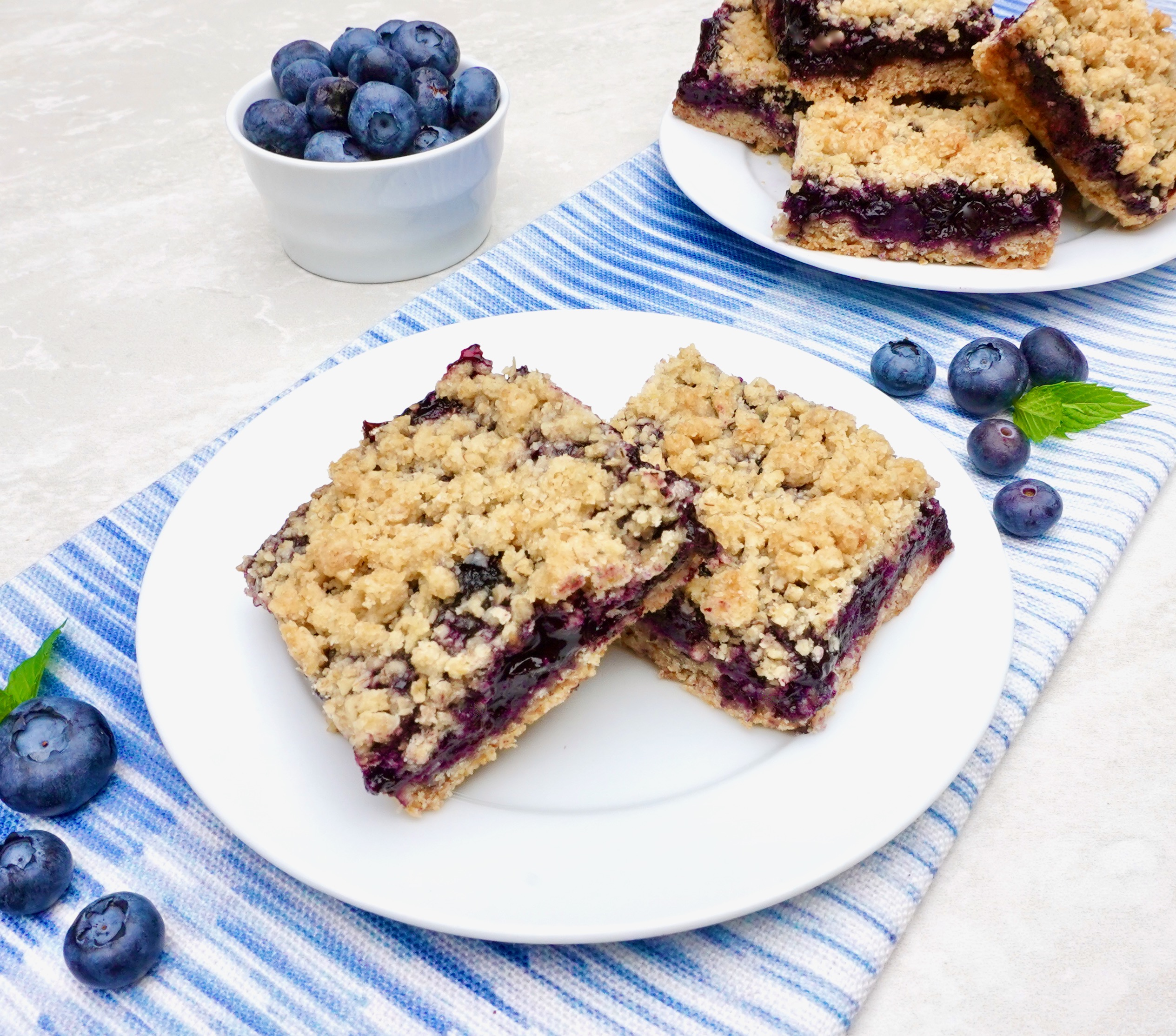 Easy Blueberry Crumble Bars with Oatmeal Recipe