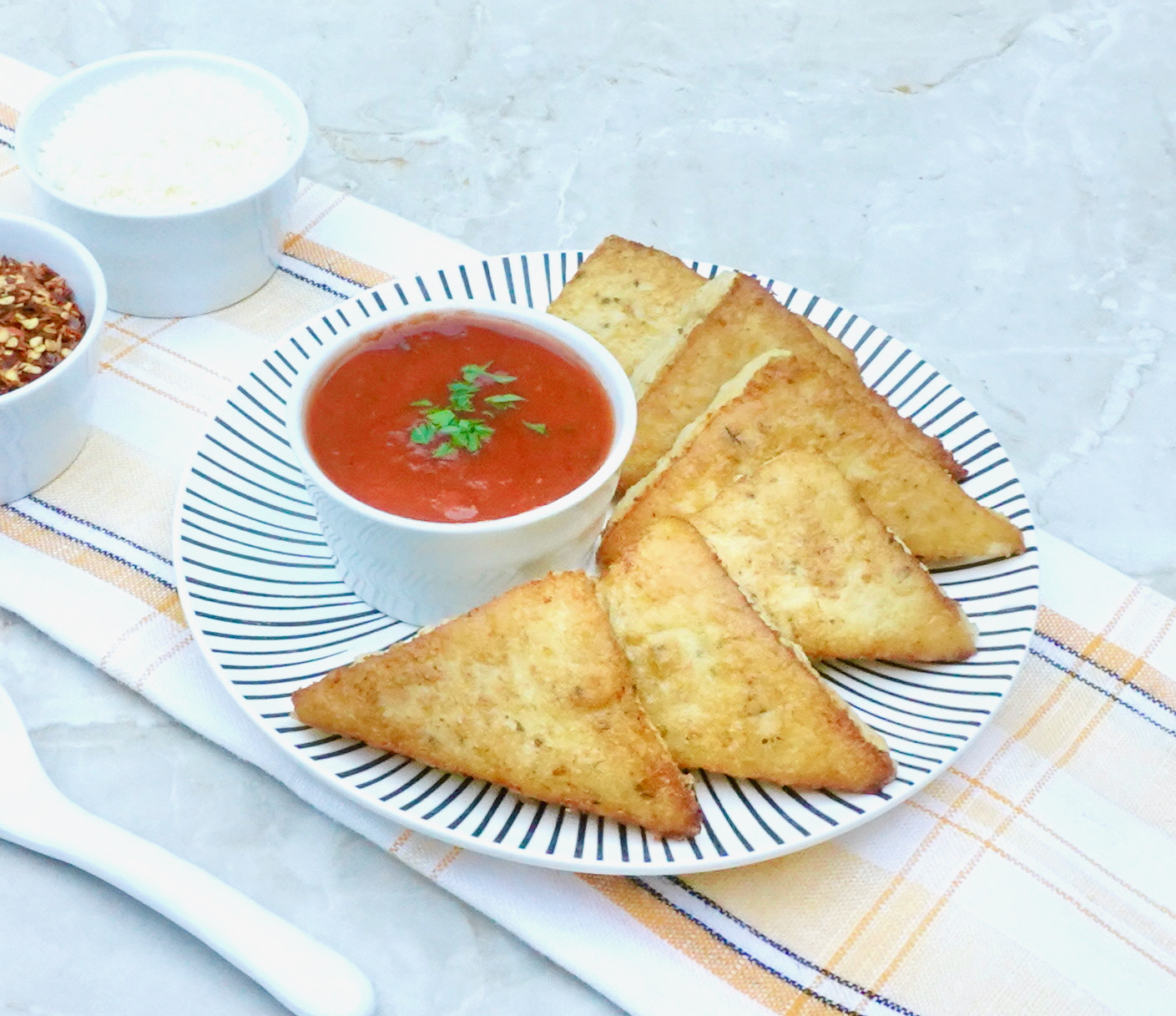 Easy Crispy Pan Fried Polenta with Creamy Center