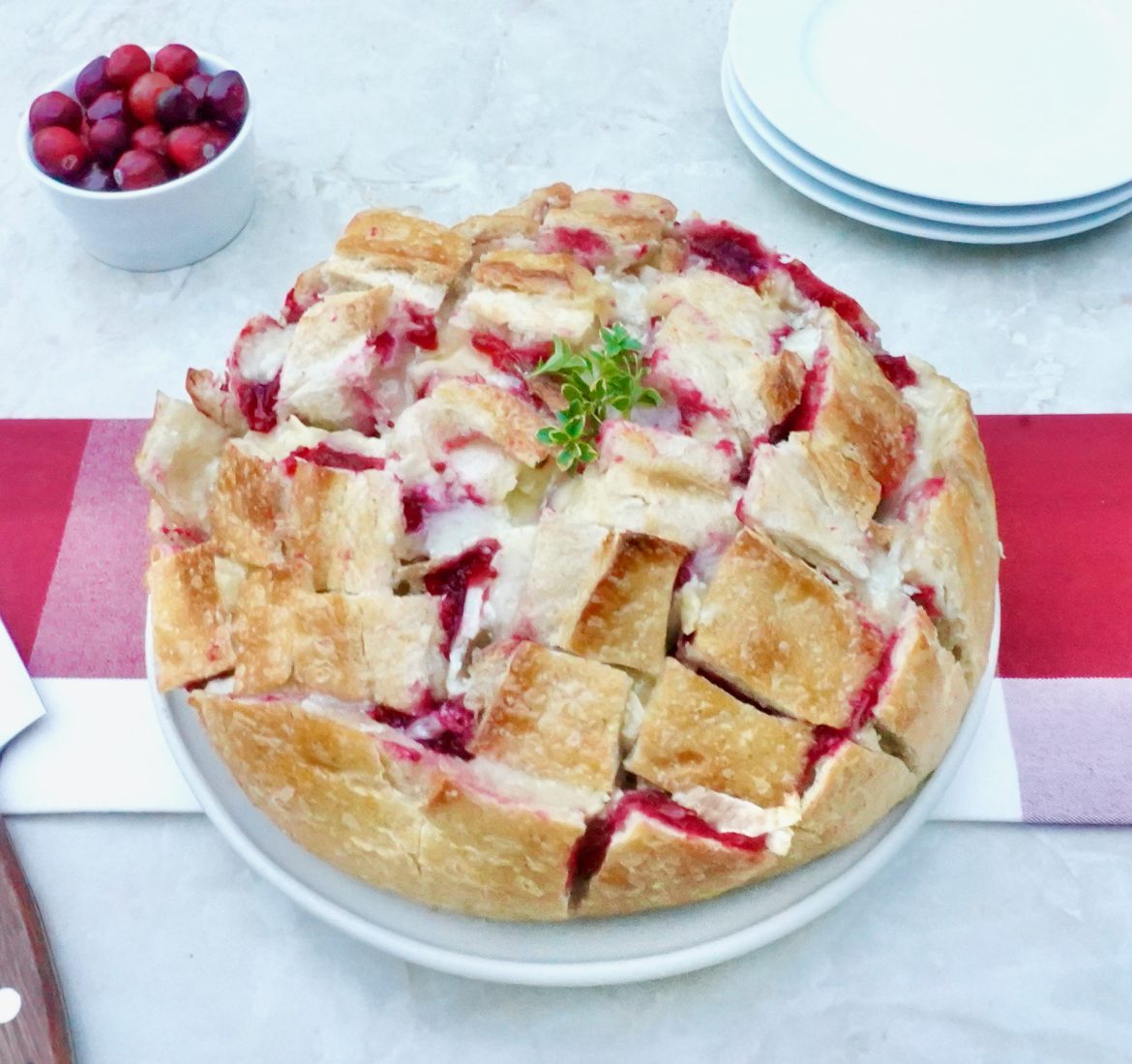 Baked Fresh Cranberry Brie Pull Apart Bread Recipe