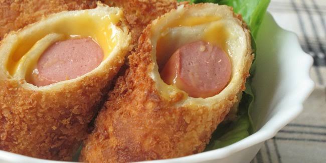 Roti berisi Sosis Toko Roti Goreng BerToppi