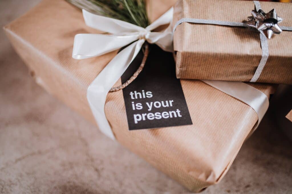 Does Amazon Gift Wrap? (Yes! Everything You Need To Know...) AnswerBarn