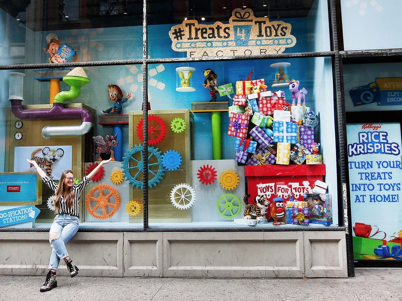How To Design The Window Display Of A Toy Shop