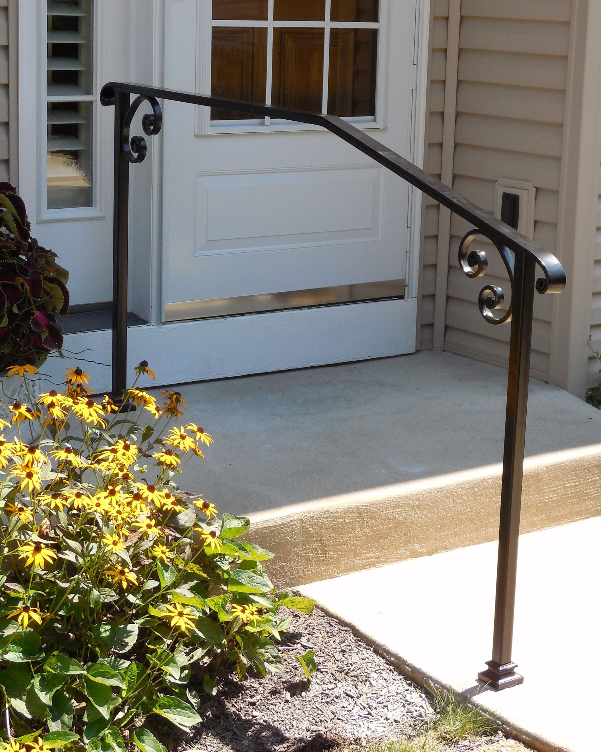 Railing for Small Steps or Walkways Safety without compromising style