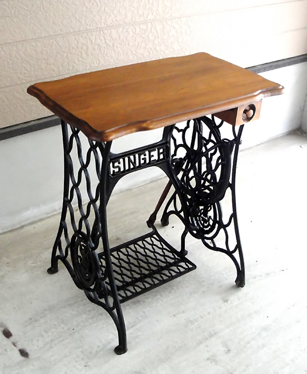 ミシン足踏み鉄脚テーブル アンティーク