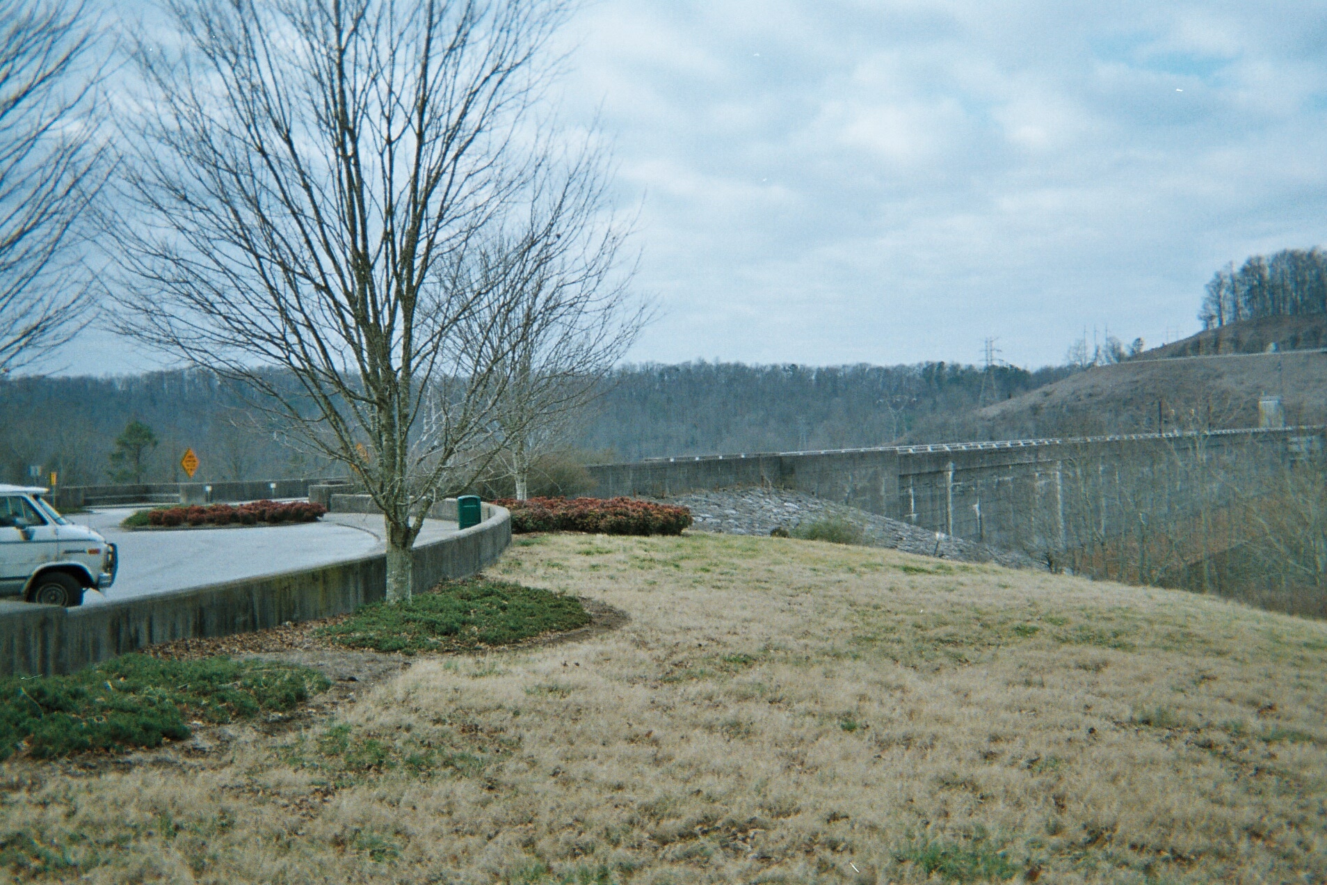 MuseumNorrisDamandtheviewnearit_museumofAppalacia