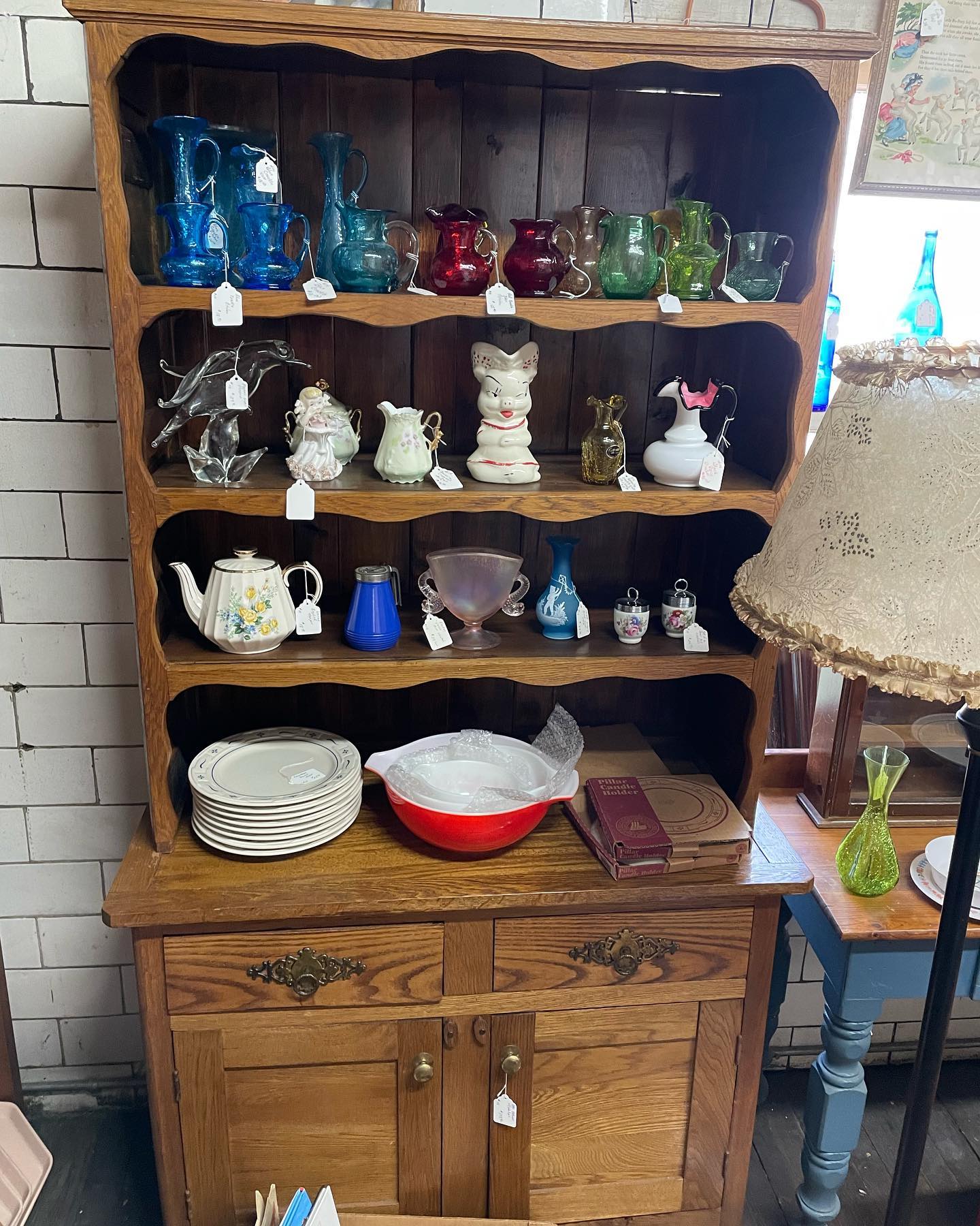 front ANTIQUE MALL OF MARIETTA