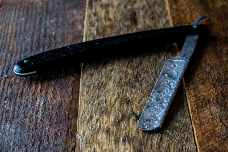 Vintage Straight Razors Identification & Value Guide