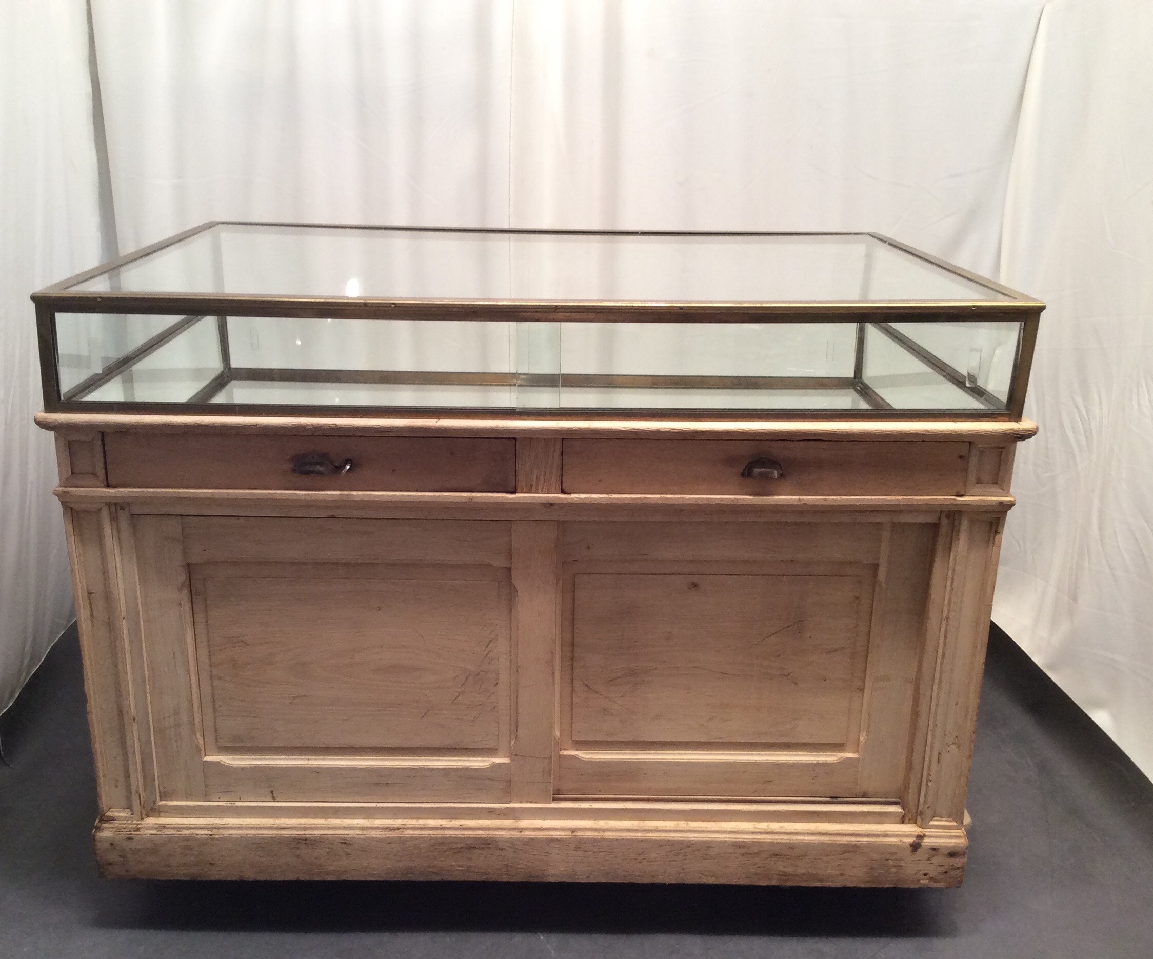 Vintage shop counter display Guy Laurent Setruk Antiquities