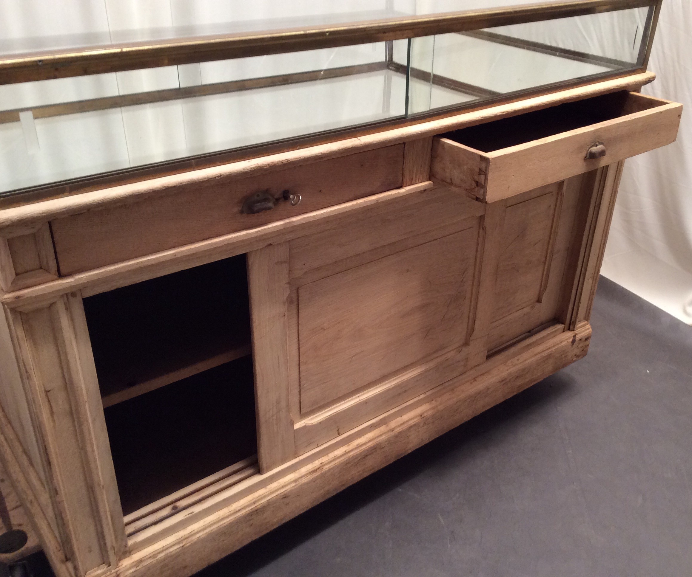 Vintage shop counter display Guy Laurent Setruk Antiquities