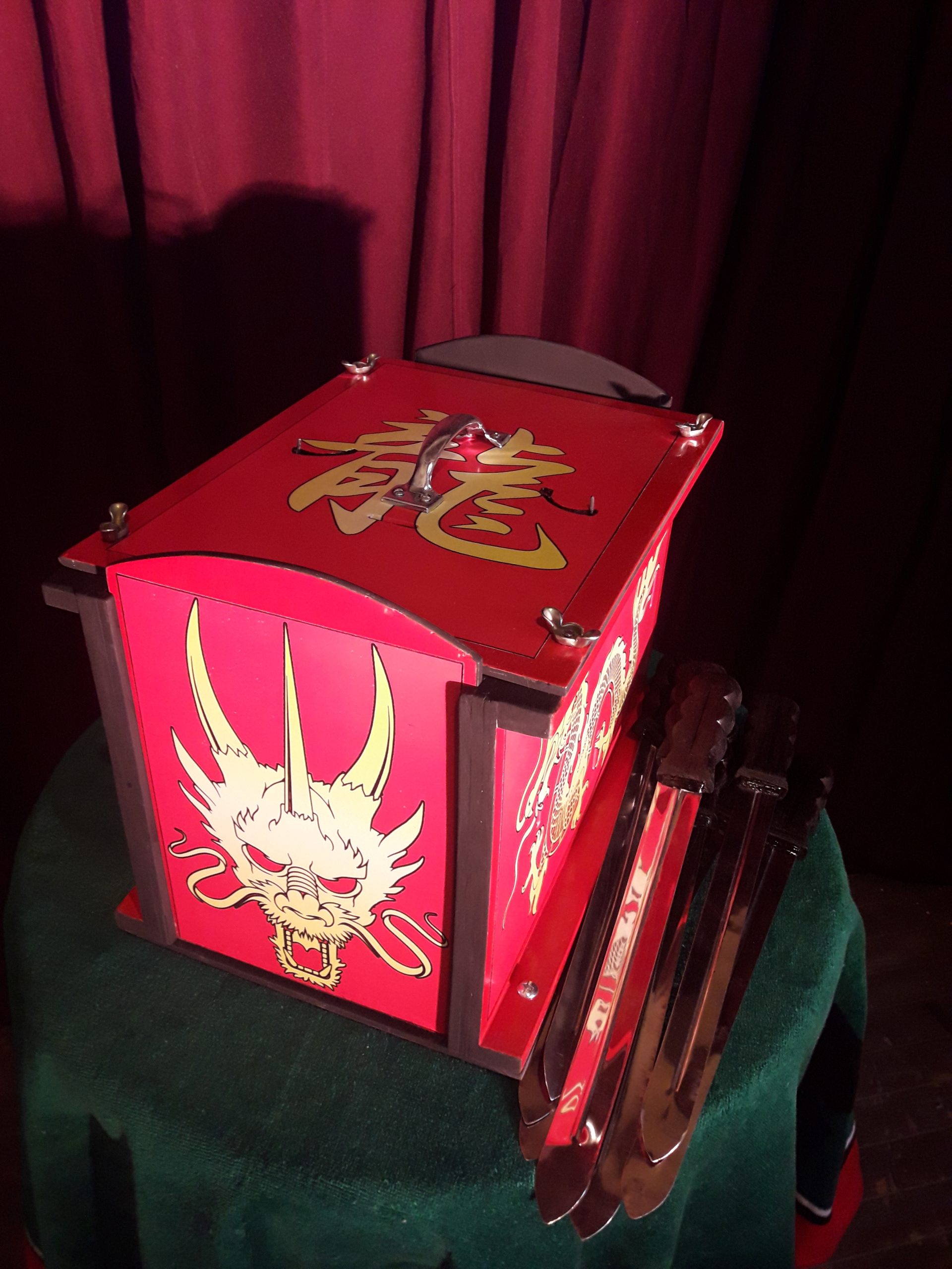 Dagger Chest Anton Corradin