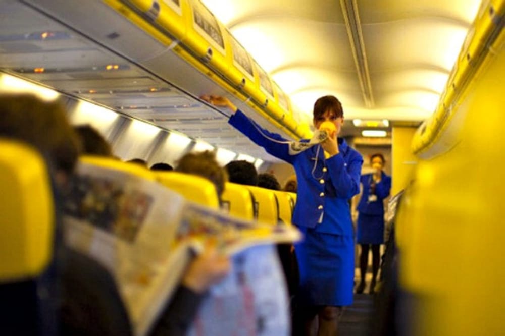Assistenti Di Volo Ryanair: Assunzioni 2018 - Antonio De Poli 666_x_1000_jpg