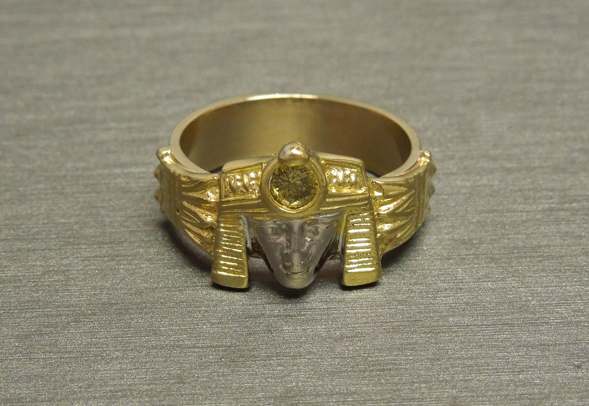 Unisex Egyptian Fancy Green Diamond 14KT Gold Pharaoh Ring C1970
