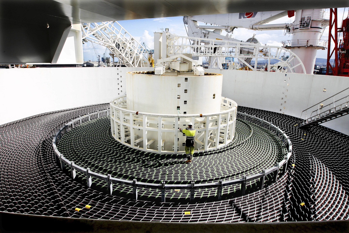 How does the cross oceans?