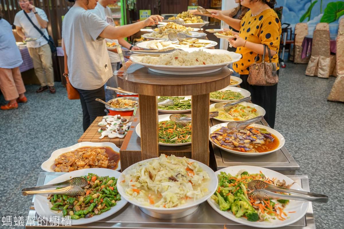 清心緣蔬食坊 | 超狂彰化市蔬食吃到飽！熟食、甜點、創意蔬食均衡營養又美味！