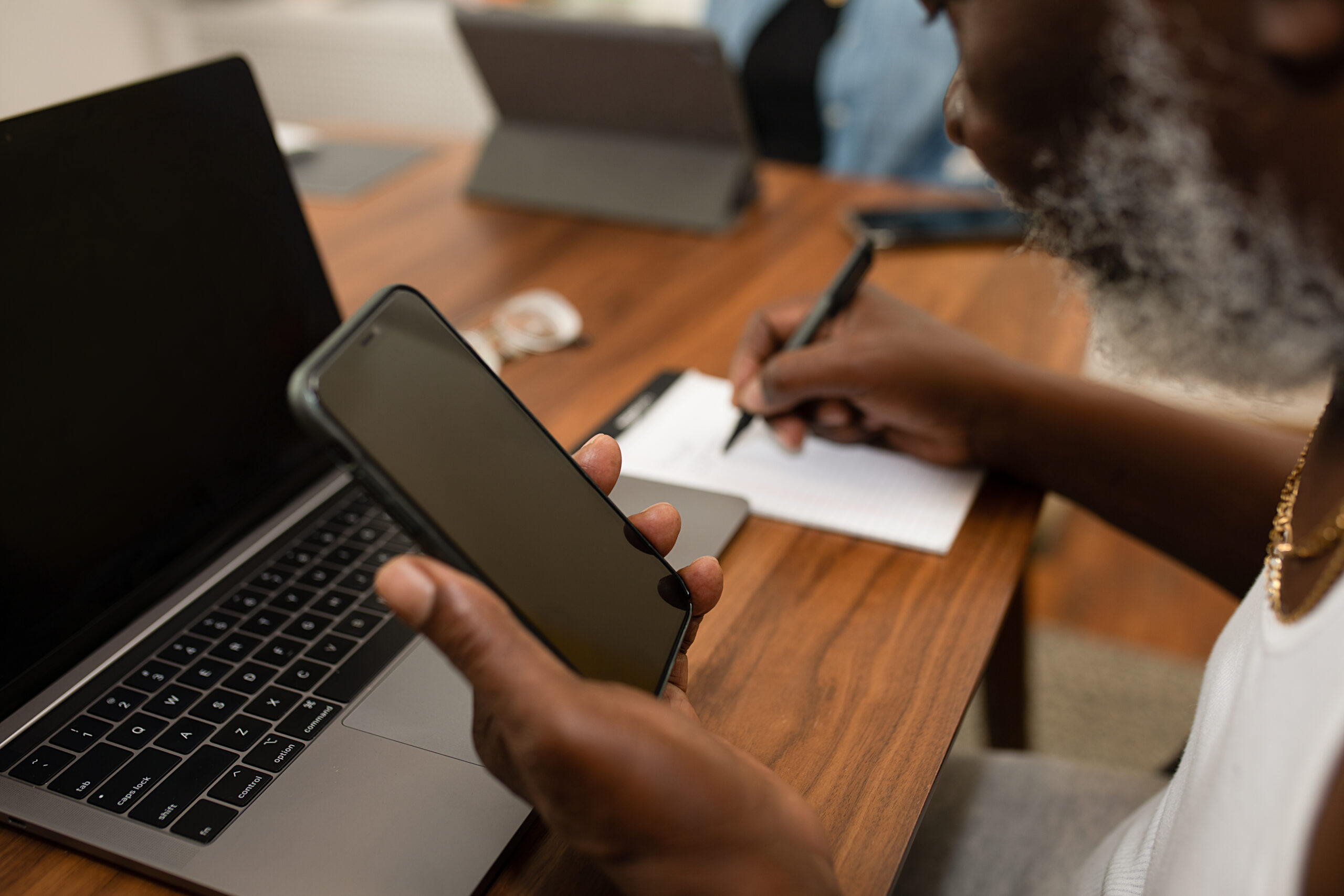 How to design for mobile devices Anzeni Design