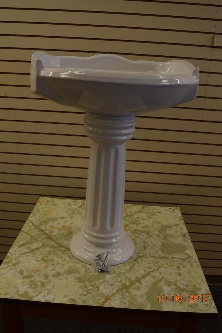 Auction Ohio Glacier Bay Pedestal Sink