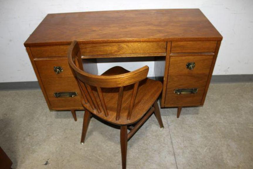 Vintage Student Desk For Sale Auction Ohio Vintage Student Desk