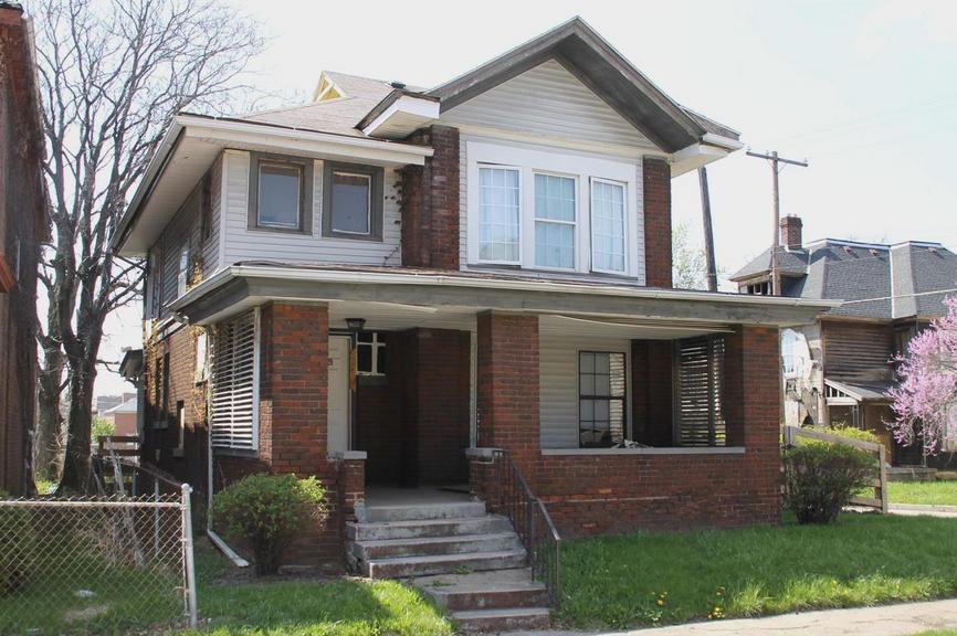 Auction Ohio East SideTo Settle Estate