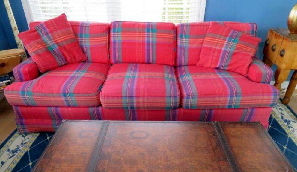 Auction Ohio Red Plaid Sofa