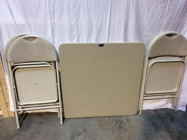 Auction Ohio Cosco Card Table Set