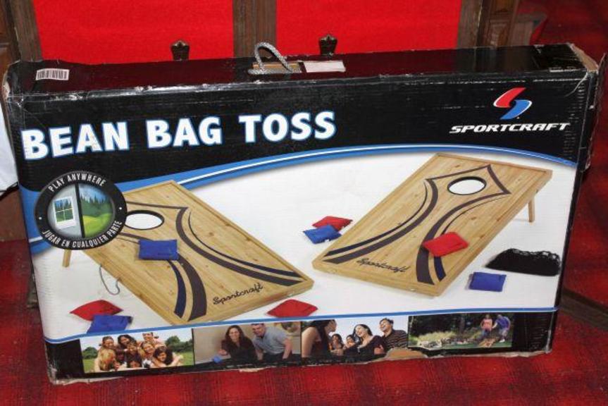 Auction Ohio Bean bag toss game