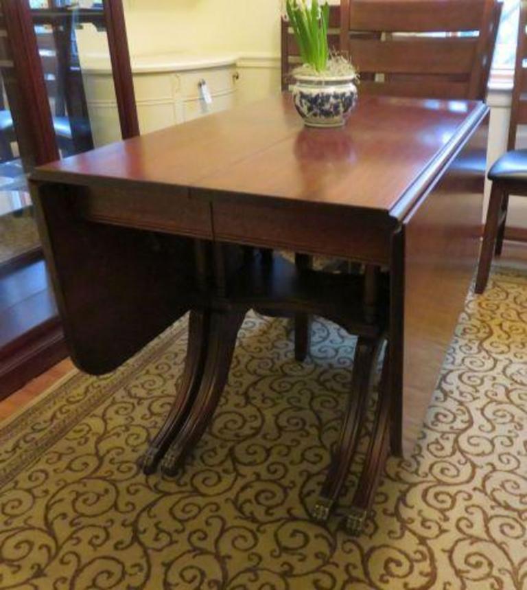 Auction Ohio Duncan Phyfe Extending Table