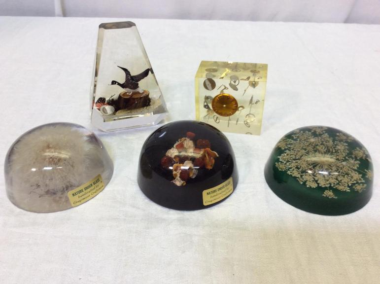 Auction Ohio Paperweight collection