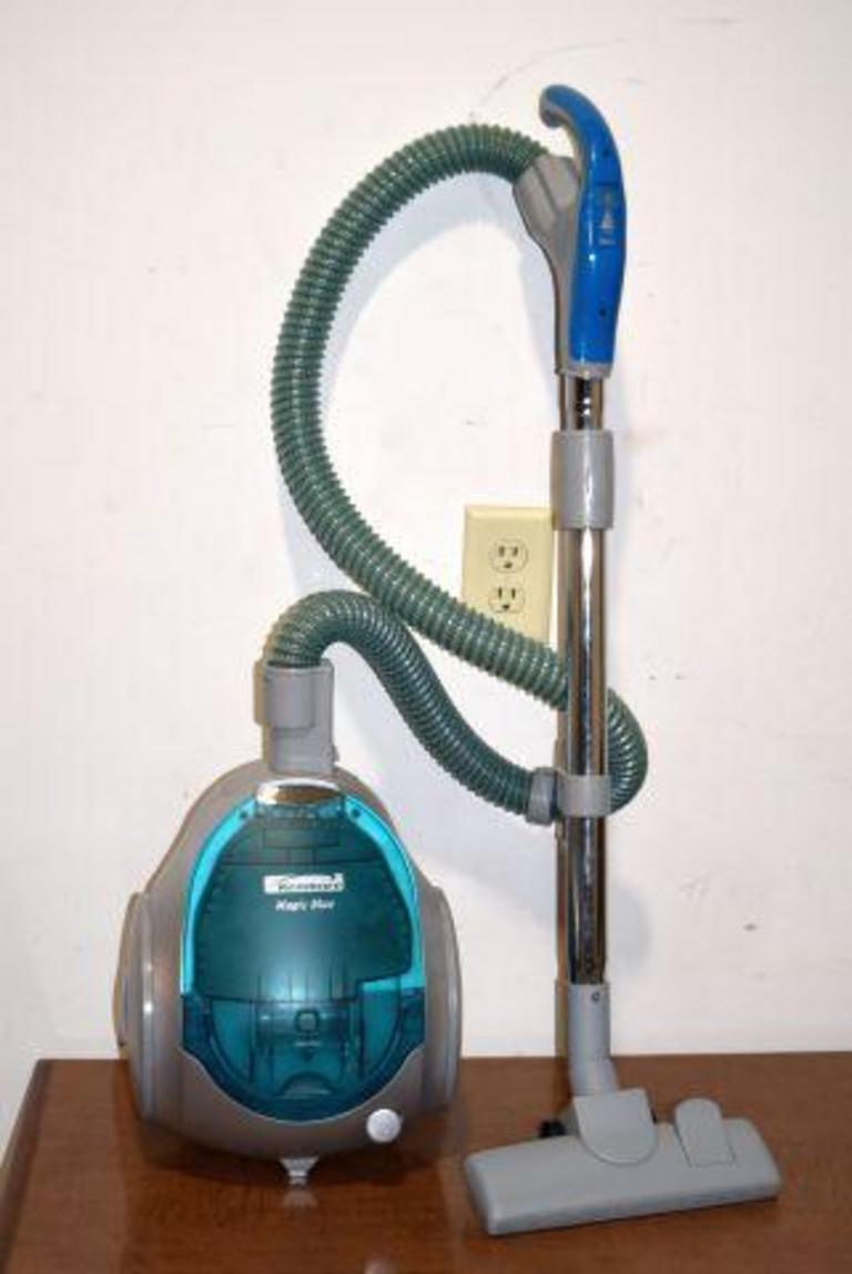 Auction Ohio Kenmore Vacuum Cleaner