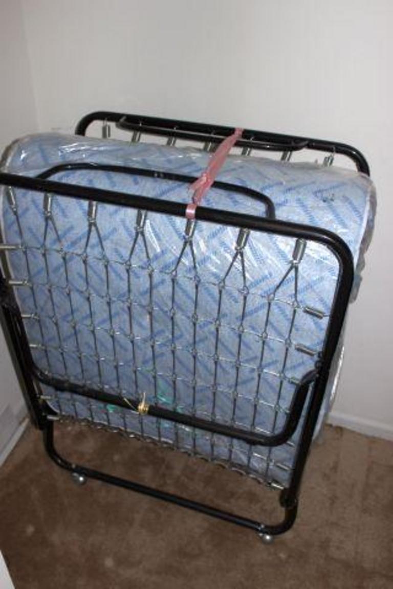 Used Rollaway Beds For Sale Auction Ohio Roll Away Bed