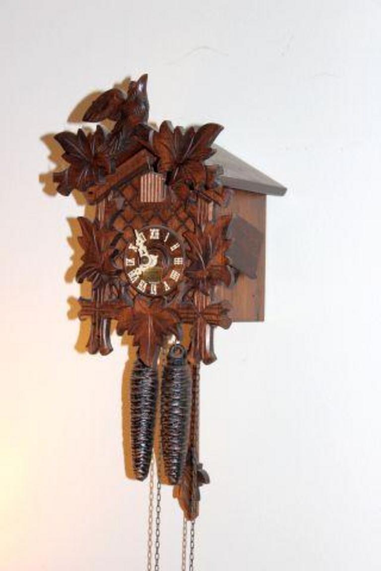 Auction Ohio Cuckoo clock