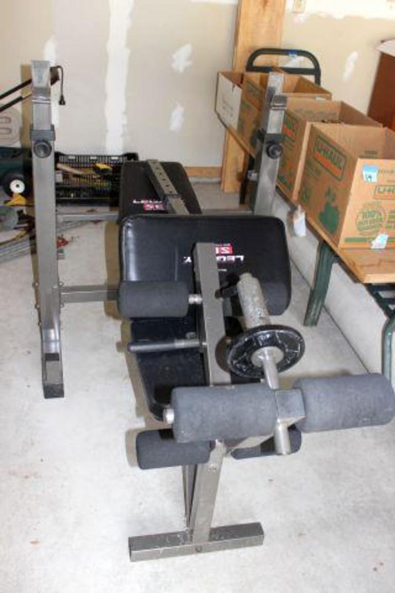 Auction Ohio Legacy Weight Lifting Bench