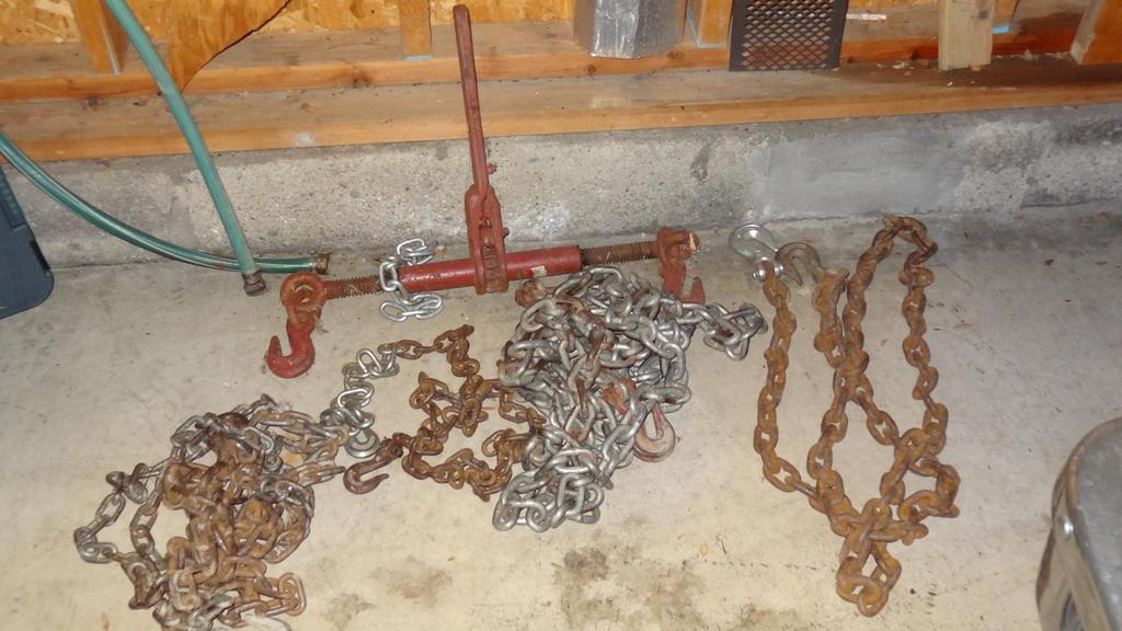 Auction Ohio Chains & Binder