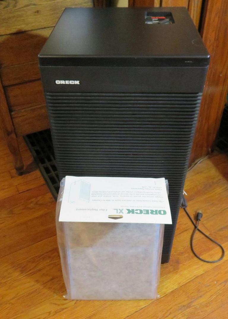 Auction Ohio Oreck Air Purifier