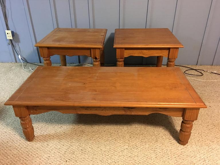 2 End Tables And Coffee Table Auction Ohio 2 End Tables & Coffee Table