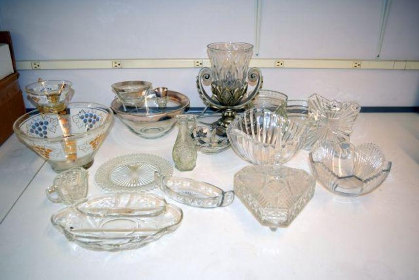 Auction Ohio Glass & Crystal Serveware